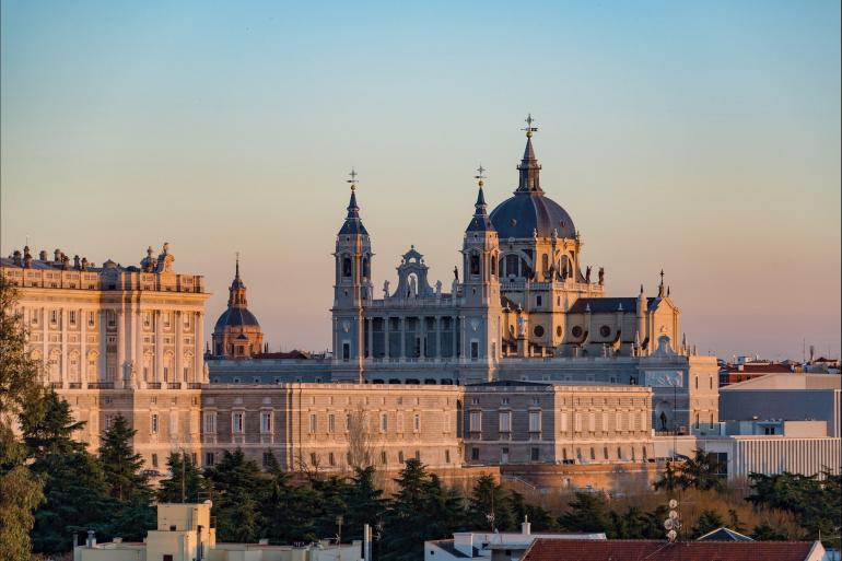 European Grandeur (London, Amsterdam, 1, Eurostar, Summer, Classic)