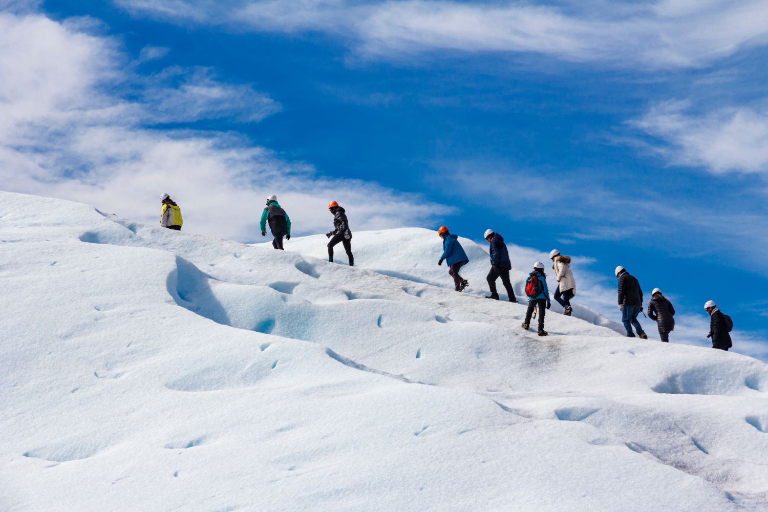 The Ultimate Iceland Adventure: Volcanic Peaks & Glacial Dreams